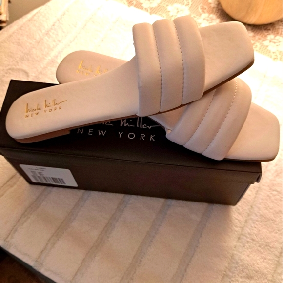 Nicole Miller | Shoes | New Nicole Miller Sandals Puffy Slide White